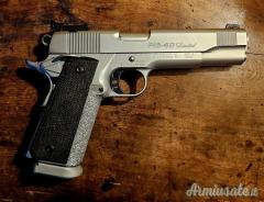 Smith & Wesson