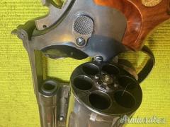 Smith & Wesson