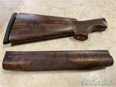 Calcio e asta di marca Benelli calibro 12 per raffaello nuova serie limitata