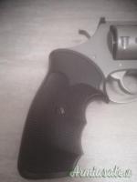 Charter Bulldog .44 Special