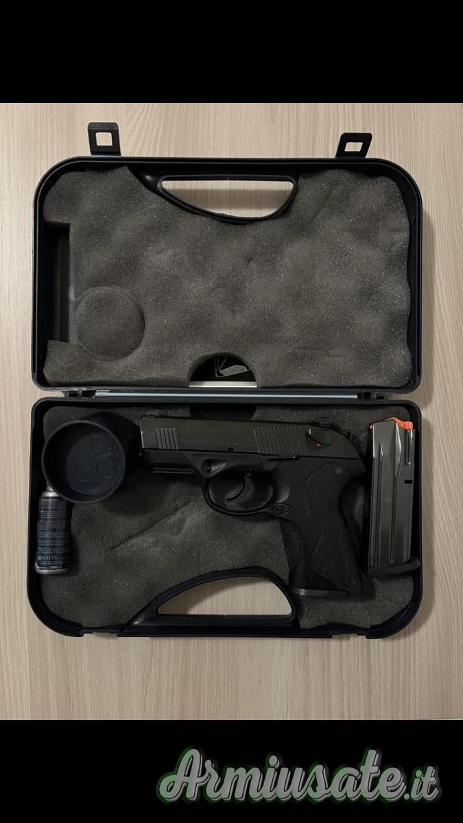 Beretta Px4 storm compact 9x21mm IMI Beretta Px4 storm compact 9x21mm IMI