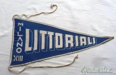 Raro drappo o pennone d’epoca fascista con dicitura “LITTORIALI” anno 1935 dei G.U.F. di Milano