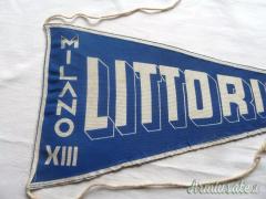 Raro drappo o pennone d’epoca fascista con dicitura “LITTORIALI” anno 1935 dei G.U.F. di Milano