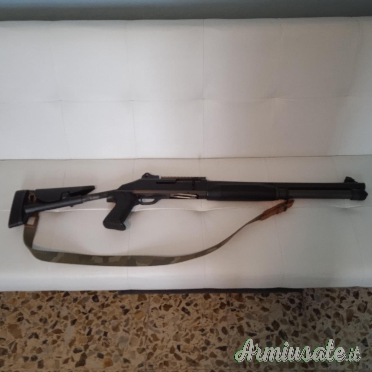 Benelli M4 super 90 12 Benelli M4 super 90 12