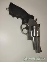 REVOLVER  SMITH E WESSON MOD. 629 ES EMERGENCY SURVIVAL TOOL KIT CAL. 44 MAGNUM.