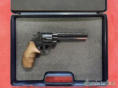 Revolver Marca Weihrauch Mod. HW 357 Target Trophy Cal. 357 Mag.