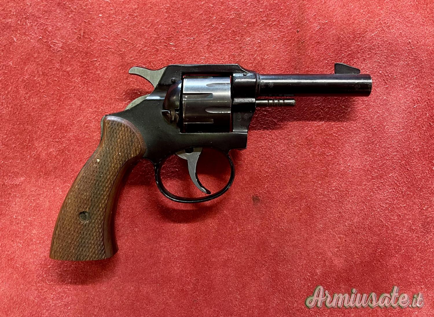 Revolver Marca RTS Mod. Lova Cal. 6 MM Revolver Marca RTS Mod. Lova Cal. 6 MM