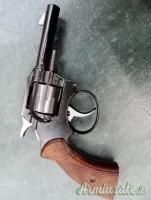 ...Altro | Non elencato Revolver  ...Altro | Non indicato