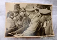 RR fotografia che ritrae il “FÜHRER” Adolf Hilter con il Comandante delle SS Himmler e il Gen. Jodl