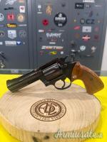 Revolver marca Franchi modello RF83 calibro 38 Special 6 COLPI