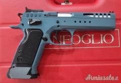 Smith & Wesson