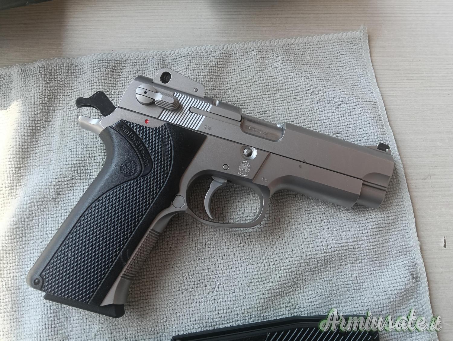 Smith & Wesson Smith & Wesson