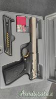 Browning  buck mark  cal.22l .22 LR Long Rifle