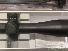 Cannocchiale da puntamento Zeiss Conquest V4 4-16x44 con reticolo #64