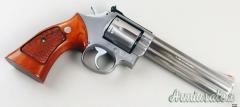 Smith & Wesson