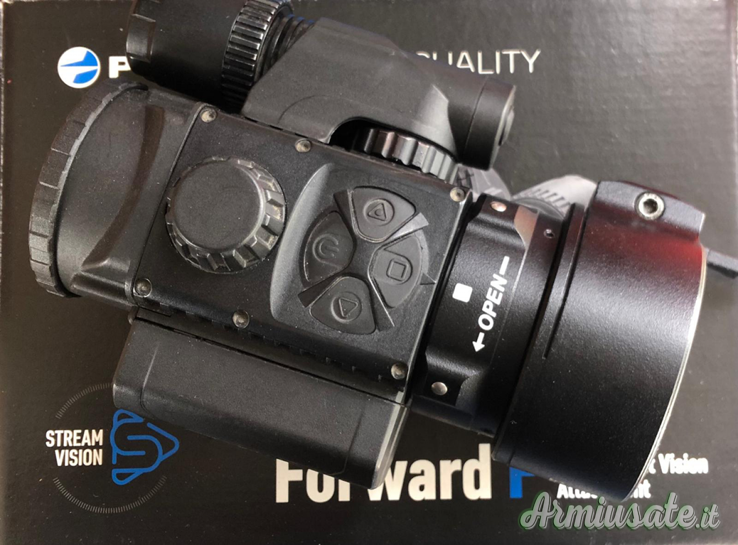 Visore notturno digitale Clip-On Pulsar Forward F135 + adattatore FN56 (USATO) Visore notturno digitale Clip-On Pulsar Forward F135 + adattatore FN56 (USATO)