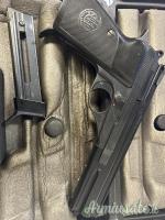 Beretta 76 .22 LR Long Rifle