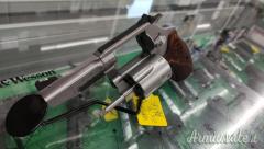 Smith & Wesson
