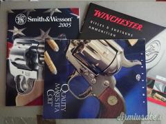 Cataloghi vintage Smith and Wesson e Winchester