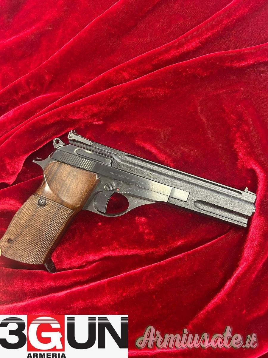 Beretta 76 .22 LR Beretta 76 .22 LR