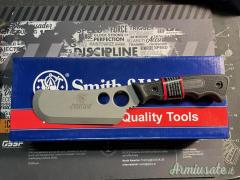 Smith Wesson kit survivor