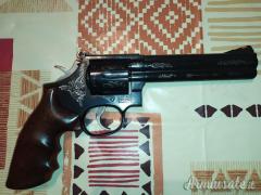 Smith & Wesson