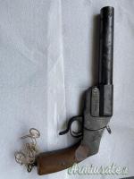 Antica pistola lanciarazzi GM 1920
