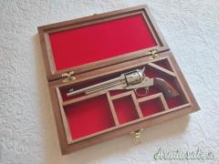 Cofanetto in noce per revolver western