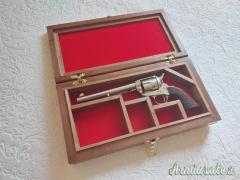 Cofanetto in noce per revolver western