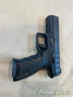 Beretta APX 9x21