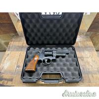 Smith & Wesson