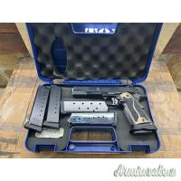 Smith & Wesson