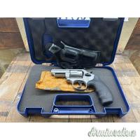 Smith & Wesson
