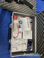 S&W 627 .357 magnum dual tone performance center