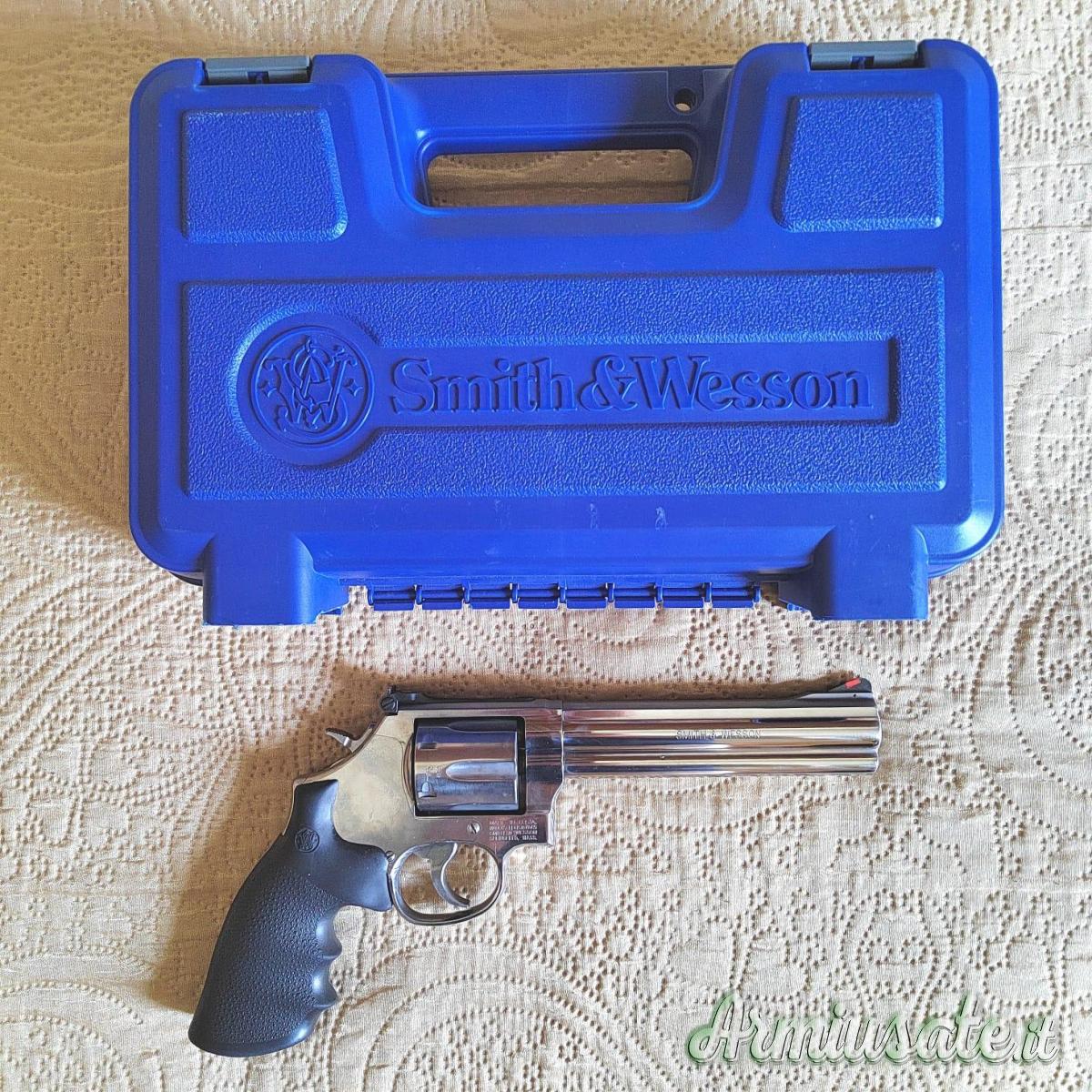 Revolver Smith Wesson 686-6 .357 Magnum Canna 6 Revolver Smith Wesson 686-6 .357 Magnum Canna 6