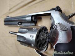 Revolver Smith & Wesson 617 calibro .22 LR