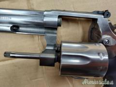 Revolver Smith & Wesson 617 calibro .22 LR