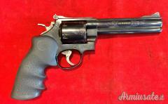 REVOLVER SMITH & WESSON 44 MAG.