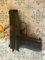 SIG-Sauer P228 9x21mm IMI