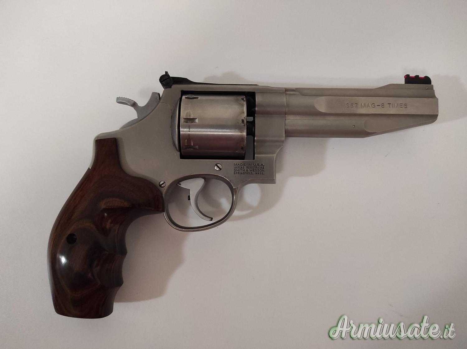 S&W 627 Performance Center .357 Magnum S&W 627 Performance Center .357 Magnum