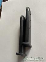 Caricatore da 8 colpi per pistola Beretta mod. 83/85 bifilare in cal. 9 corto.