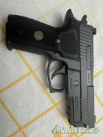 SIG-Sauer P229 legion 9x21mm IMI