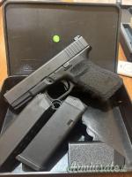 Glock 23 .40 Smith & Wesson | Auto  |  10 x 21 mm