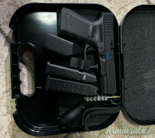 Glock 19 9x21mm IMI condizioni perfette con valigetta e accessori originali