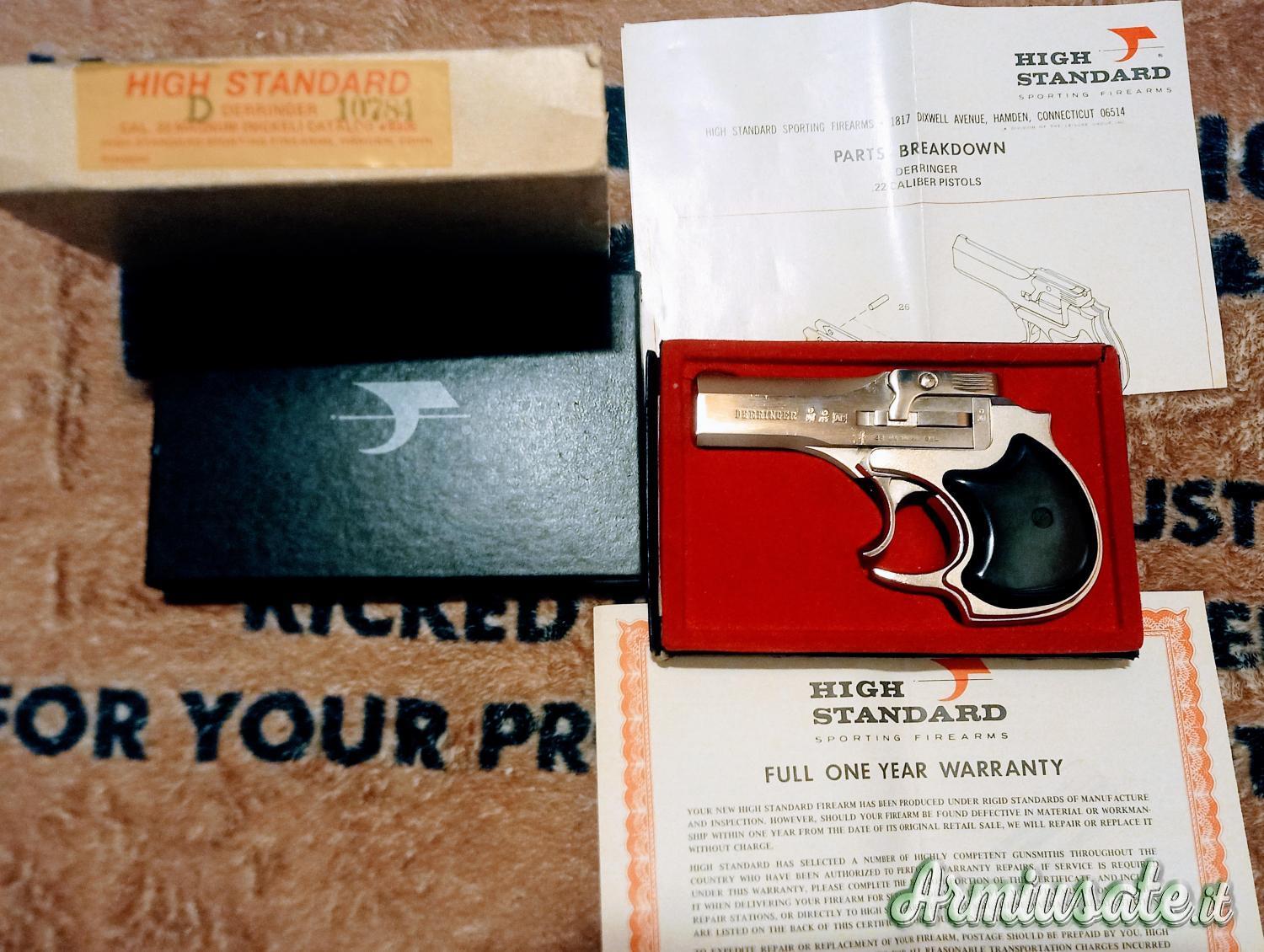 High Standard Derringer .22 WMR High Standard Derringer .22 WMR