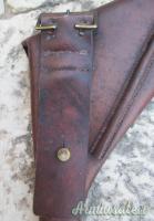 Lotto di originali fondine britanniche WW1 - WW2 - per revolver e porta munizioni