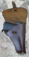 Fondina per pistola Beretta 34 da ufficiale del REI , modello senza porta caricatore .