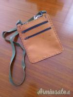 Borse in pelle/ cuoio.