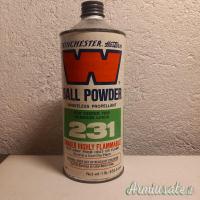 Lattine polvere del secolo scorso vuote