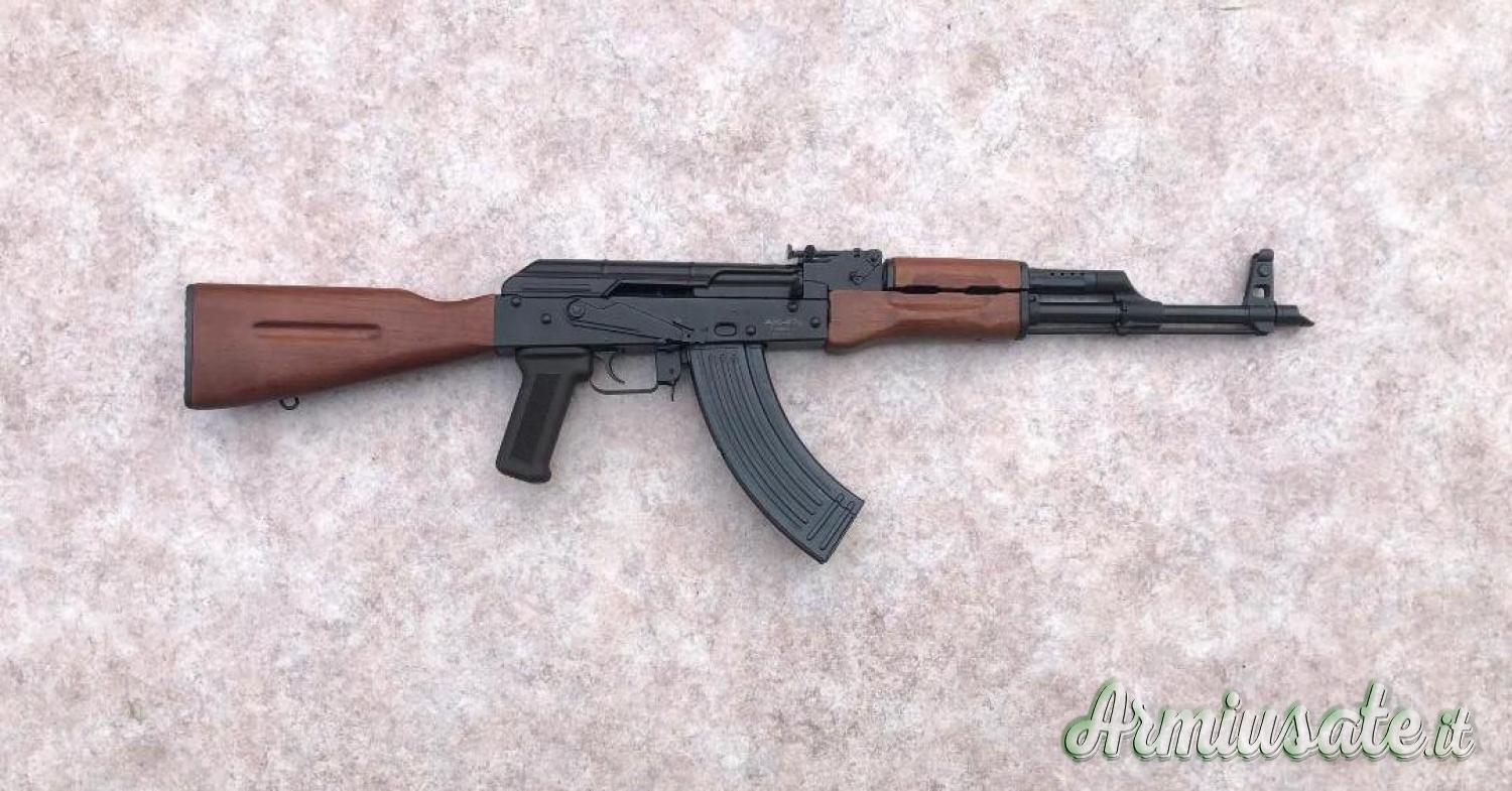 Carabina Sdm Ak47 soviet cal 7.62x39 ARMA NUOVA per info contattaci Carabina Sdm Ak47 soviet cal 7.62x39 ARMA NUOVA per info contattaci